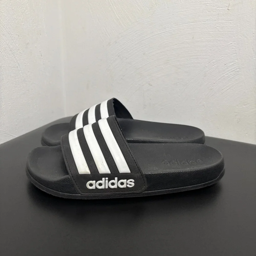 ADIDAS ADILETTE SHOWER K SLIDE SANDAL G27625 BLACK/WHITE UNISEX KID'S Size 2‎